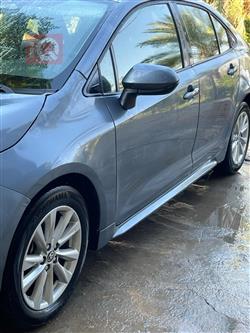 تۆیۆتا کۆرۆلا